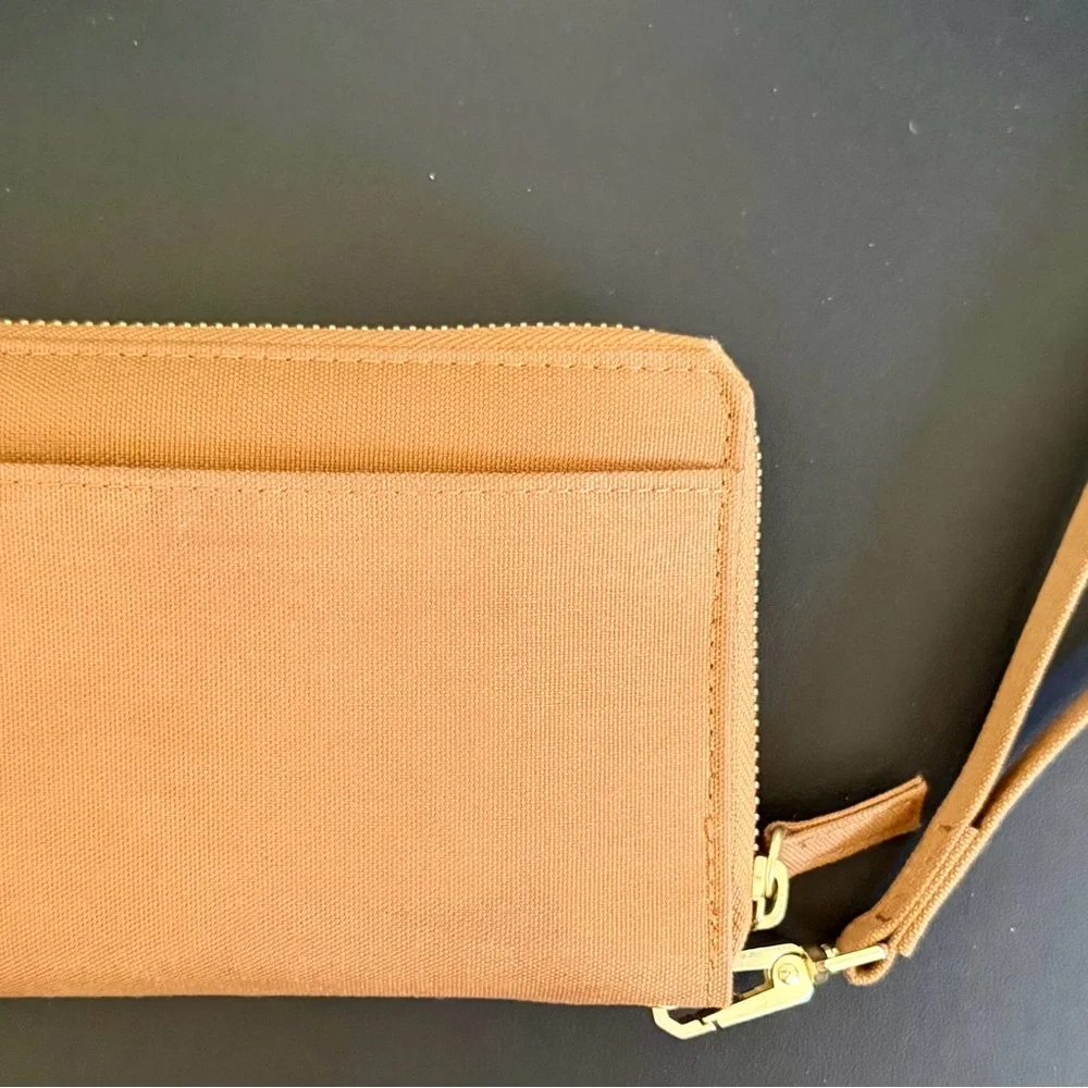 Carhartt Brown Canvas Zip Wristlet with Detachable Strap - Picture 3 of 4